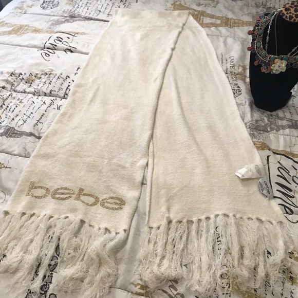 Bebe White Scarf - Picture 2 of 5